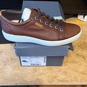 ECCO Men's Dark Brown Sneakers